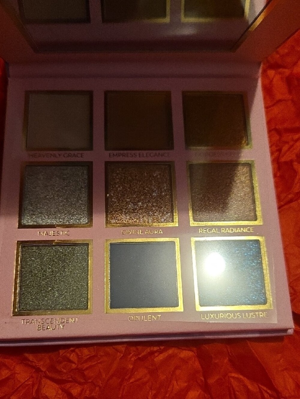 ELOISE GODDESS Makeup Palette - Pink Cloud Design - Picture 3 of 5